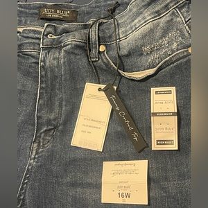 Judy Blue High Waisted Tummy Control Jeans - 16W